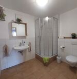 Voll ausgestattete Wohnung in ruhiger Lage / Dachgeschoss Bild 7