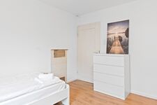 Großzügige Monteurwohnungen in Oberboihingen WIFI PARKING Bild 8