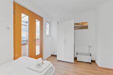 Großzügige Monteurwohnungen in Oberboihingen WIFI PARKING Bild 2