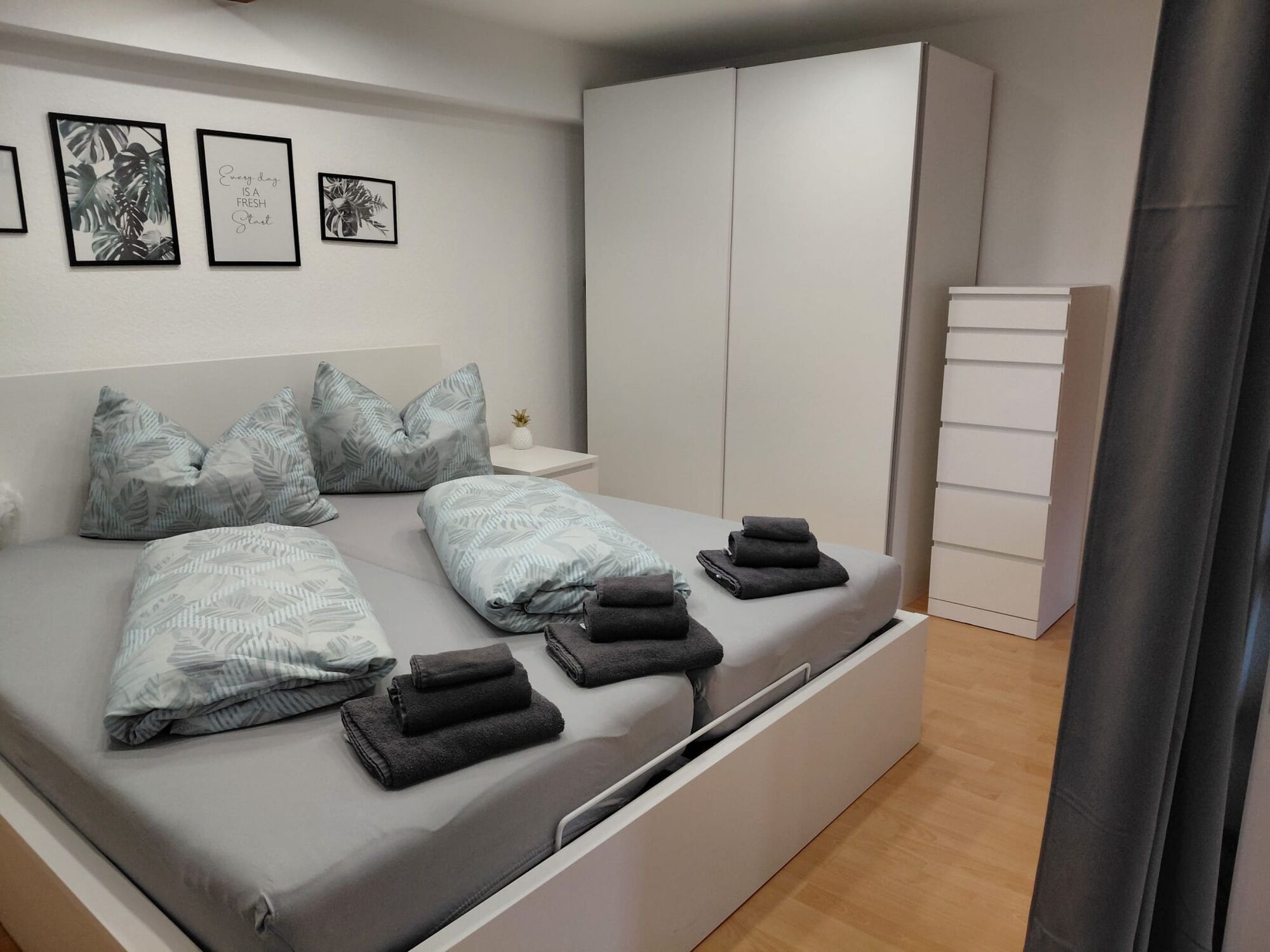 Schlafzimmer 1 Wohnung OG