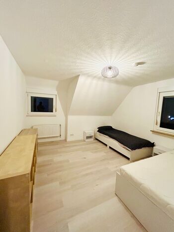 Moderne Wohnung in zentraler Lage mit sehr guter Anbindung Picture 2