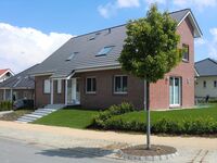 Hausansicht - Wohnung im OG