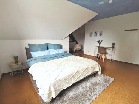 Großes, idyllisches Zimmer mit Garten und Parkplatz nahe Berlin