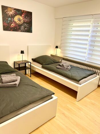 Monteurwohnung Stuttgart 5 Pers mit WLAN, Garage, Terasse