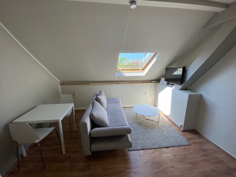 EMAS 8 / Whg. mit 2 Einzelbetten, WLAN, Küche, Waschmaschine Picture 4