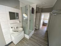 EMAS 8 / Whg. mit 2 Einzelbetten, WLAN, Küche, Waschmaschine Bild 3