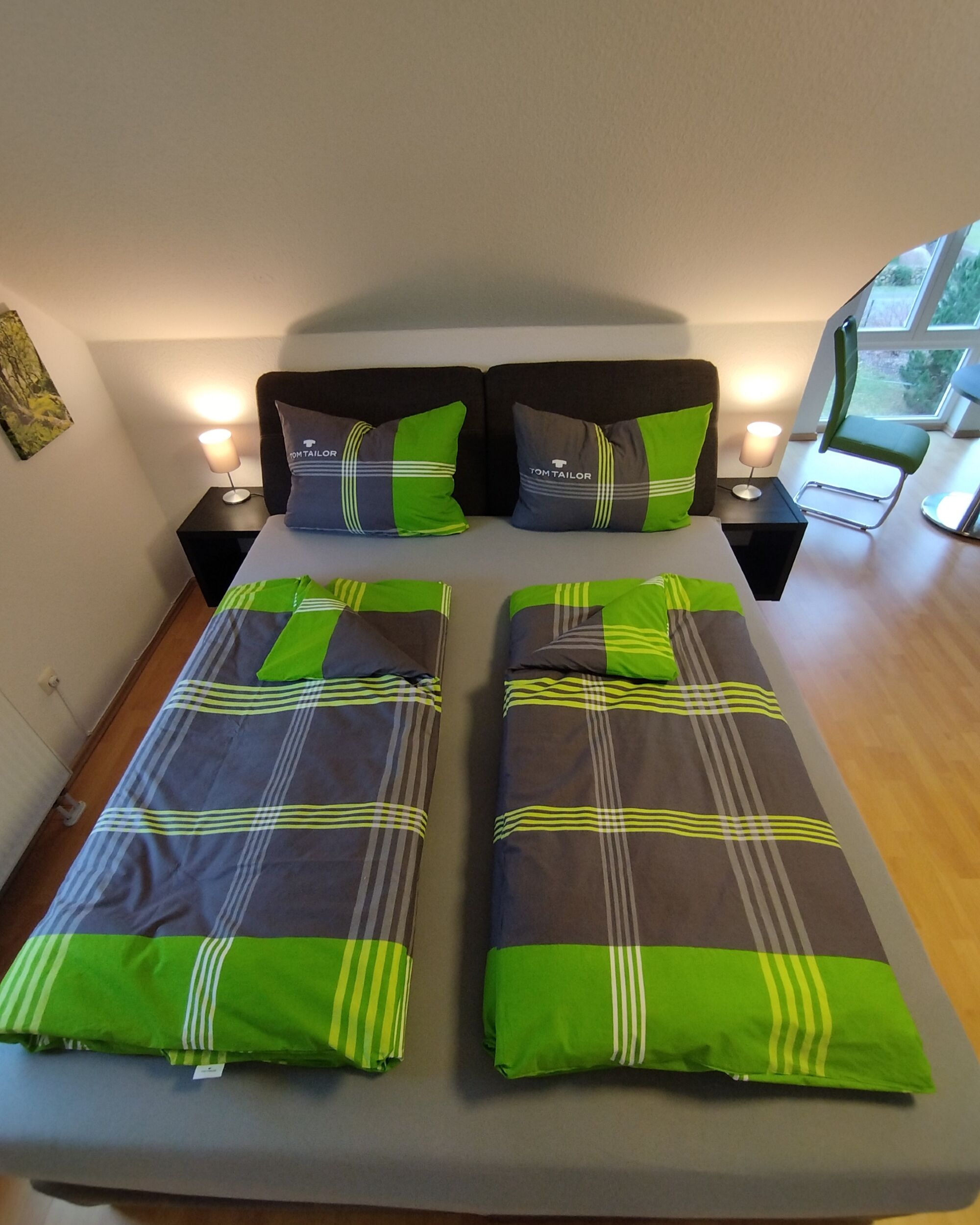 großes Zimmer