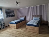 Gästezimmer Lucan Bild 2