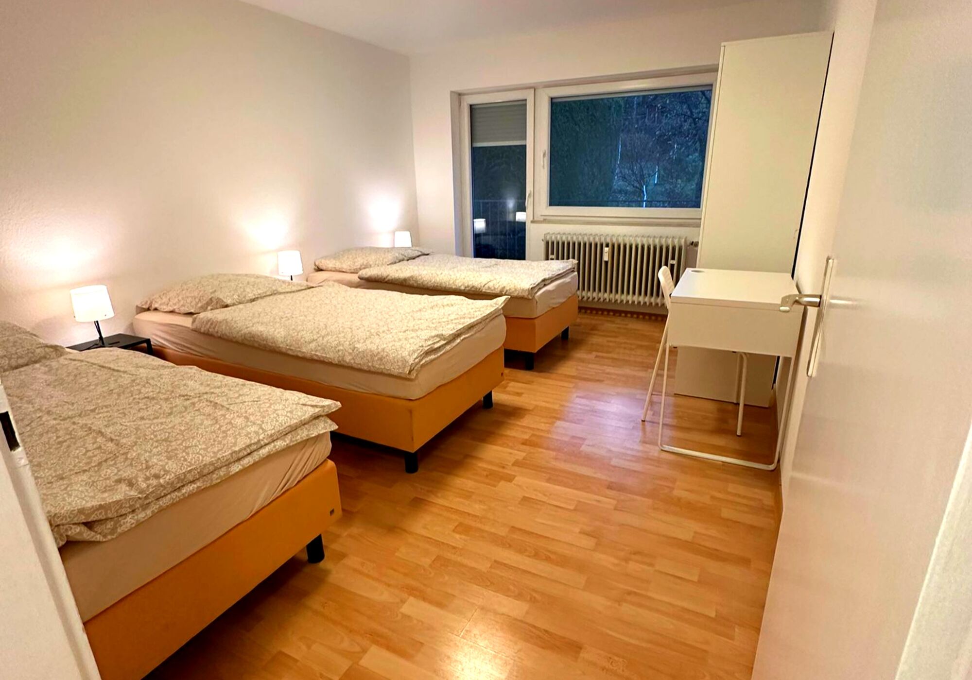 3 Bett Zimmer mit Balkon