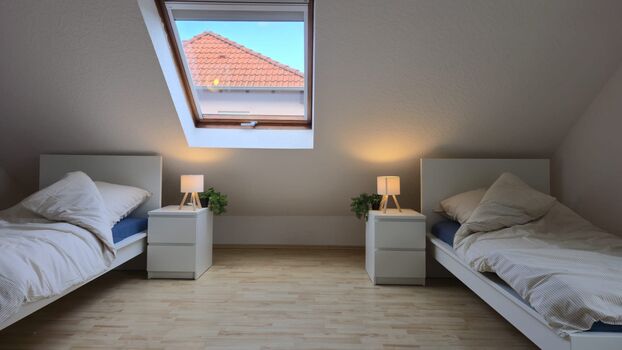 KWATERA24 - PREMIUM 4-Betten Monteurwohnung - 2 Zimmer Küche Parkplatz! Bild 3