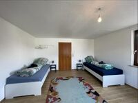 Schöne Monteurwohnung - drei Zimmer gut eingerichtet Bild 1