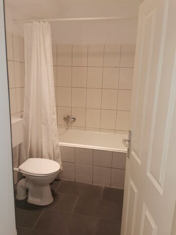 Badezimmer 1