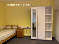 Einzelzimmer_TV und Kühlschrank inklusive