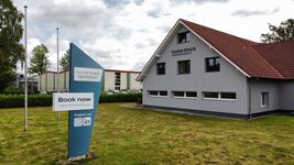 Modern eingerichtete Studios mit voll ausgestatteter Küche Bild 21