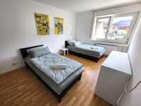 2-Bett Zimmer in der 5-Bett Wohnung in Bad Urach (Alternativansicht)