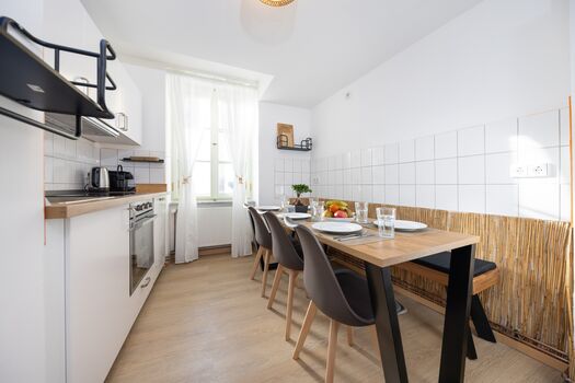 6P Apartment, Zentral, Ruhig, Gruppenfreundlich, Parkplätze Bild 3