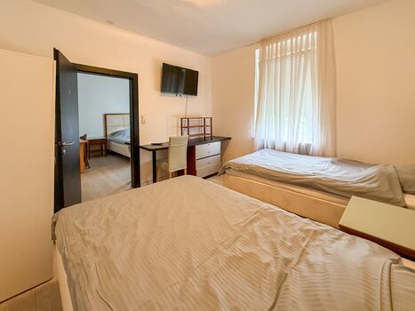 Cici Monteurhaus Altena – ganzes Haus | 6 Schlafzimmer | 3 B Bild 3