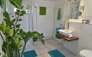 Ferienhaus See-Messe-Zentrumsnah Bild 2