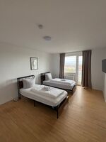 Monteurs Unterkunft über den Dächern der Stadt Bild 4