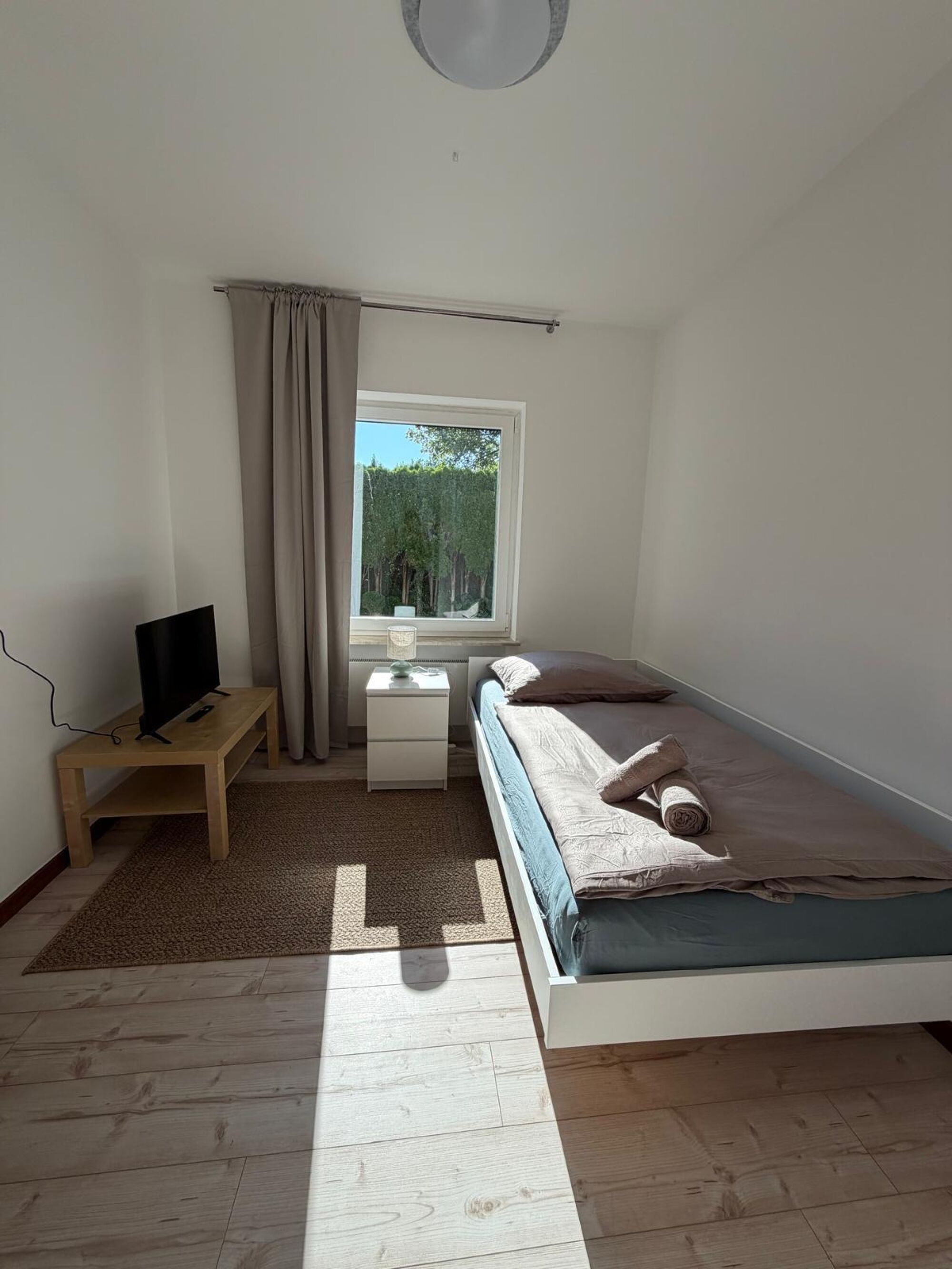 Schlafzimmer 1 (EG)