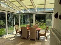 Wintergarten mit Blick ins Grüne (EG) 