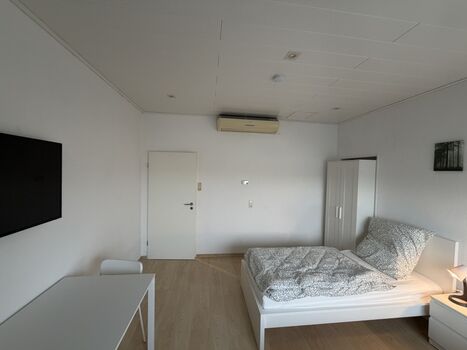 250(+) moderne Betten Frankfurt am Main und Umgebung -Sofort Picture 4