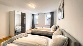 Großes Haus mit 3 Schafzimmern, Wohnzimmer für bis zu 9 Pers Bild 11