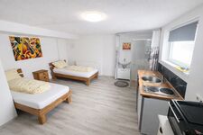 Doppelzimmer mit Dusche und Küche