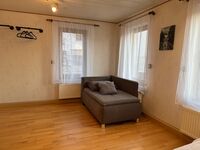 MB Homes Reutlingen (ganzes Haus) 4-8 Personen Langzeit Firmen. Bild 8