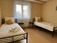 MB Homes Reutlingen (ganzes Haus) 4-8 Personen Langzeit Firmen. Bild 7