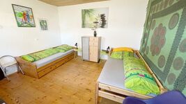 Schlafzimmer 1