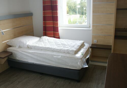 neue Boxspringbetten und Matratzen