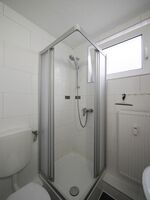 Monteurwohnung für 5 Personen – 1. OG, 5 Betten in Schwarzen Bild 10