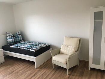 Moderne Unterkünfte für 1 bis 12 Personen in Mainz Bild 2