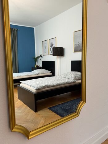 Schlafzimmer 1