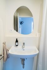 Hochwertig eingerichtet | 1 Zimmer | Free Parking u. WiFi Bild 12