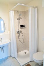 Hochwertig eingerichtet | 1 Zimmer | Free Parking u. WiFi Bild 15