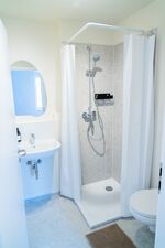 Hochwertig eingerichtet | 1 Zimmer | Free Parking u. WiFi Bild 11