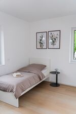 Hochwertig eingerichtet | 1 Zimmer | Free Parking u. WiFi Bild 10