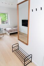 Hochwertig eingerichtet | 1 Zimmer | Free Parking u. WiFi Bild 3