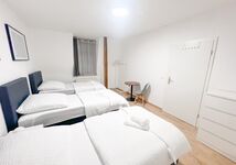 Krefeld House Deluxe Apartment - 15min to DUS & FREE Parking Picture 8