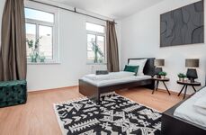 SpaceStays Monteursapartment krefeld Küche Wifi ! Bild 30