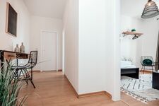SpaceStays Monteursapartment krefeld Küche Wifi ! Bild 13