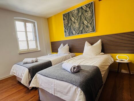 Workers Lodge 4-14 Pers. 2 App., Einzelbetten, Parkplatz Picture 2