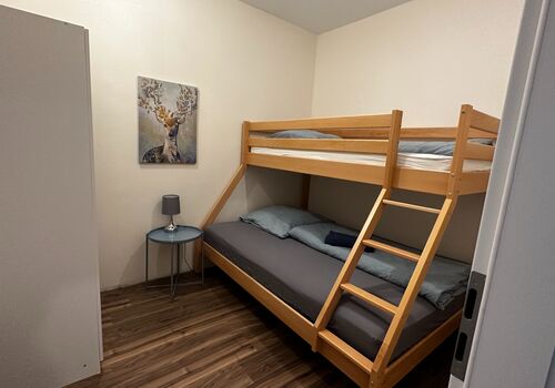 2 Zimmer Apartment mit Küche und Badezimmer Zdjęcie 3