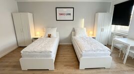 MH2 / TOMASZ-LIVING in MÜLHEIM - Einzelbetten + TV Bild 2