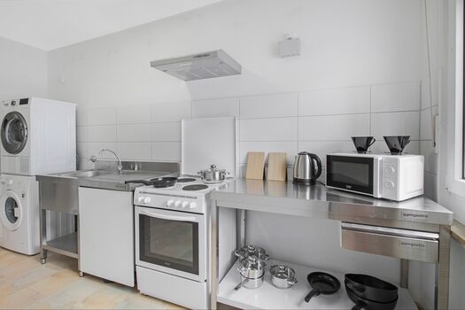 Voll Ausgestatte Küche