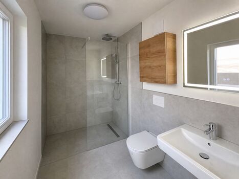 MH54 / TOMASZ-LIVING in WESEL - Viel Platz + WLAN Bild 4