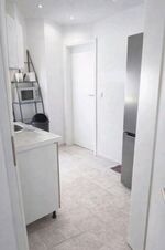 3 Wohneinheiten mit Küchen und Mobiliar am Holzmarkt Bild 6