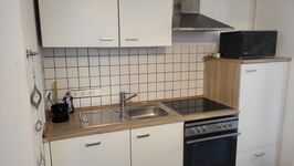 Küchenzeile komplett eingerichtet